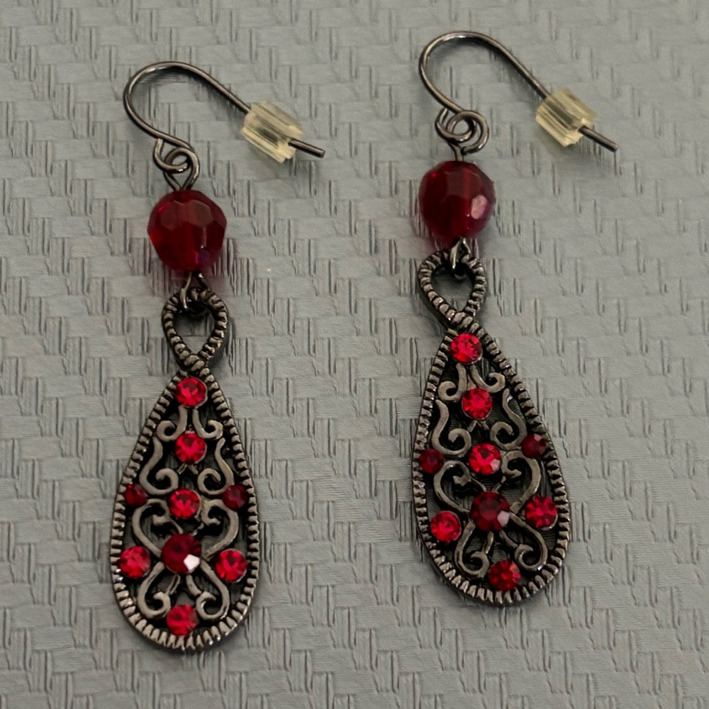 5/$10 
Black and red gorgeous earrings